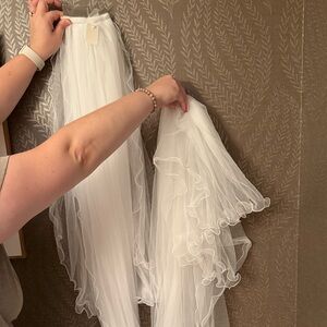 Elegant White Bridal Veil